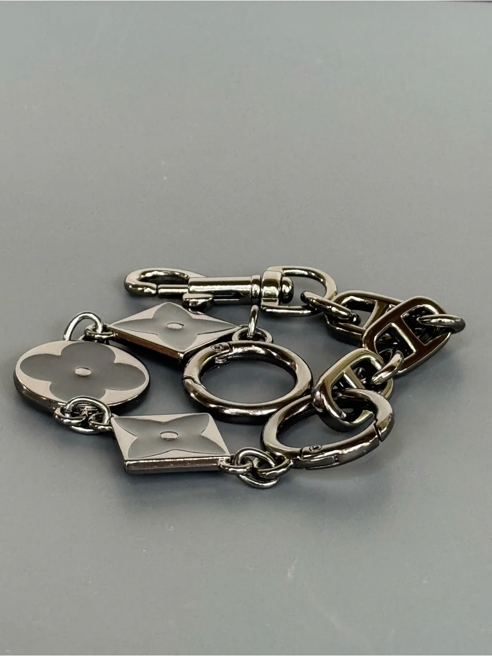 NWOT Gunmetal Quatrefoil Monogram Style Bag Charm Extender 8